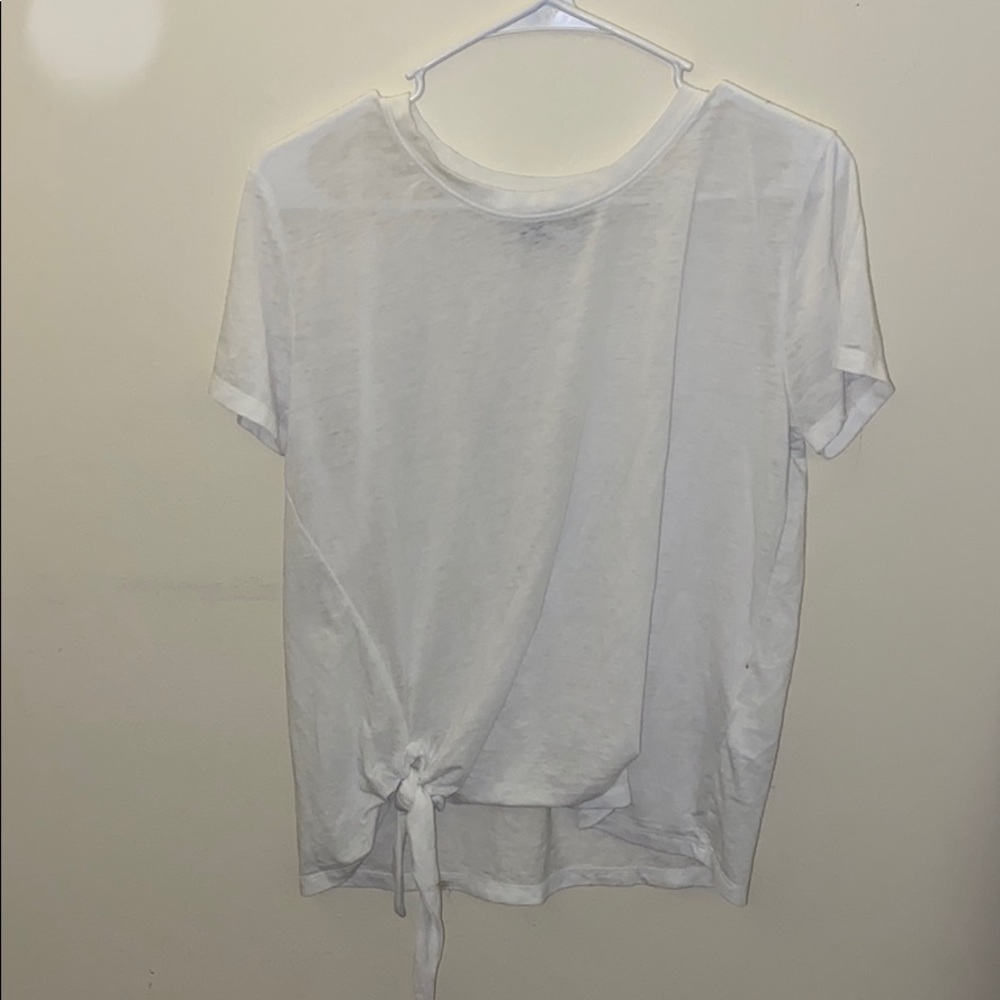 Hollister White Cropped Tied Tee